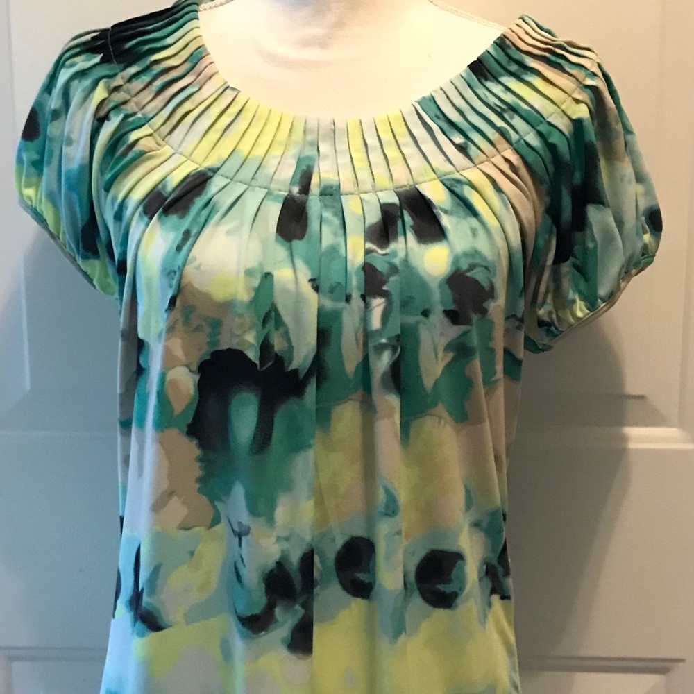 Style & Co. Floral Short Sleeve Blouse. Size S